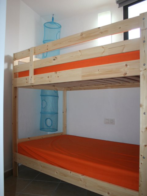 2. Schlafzimmer